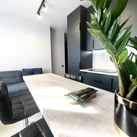 парус сіті Apartment Lemberg